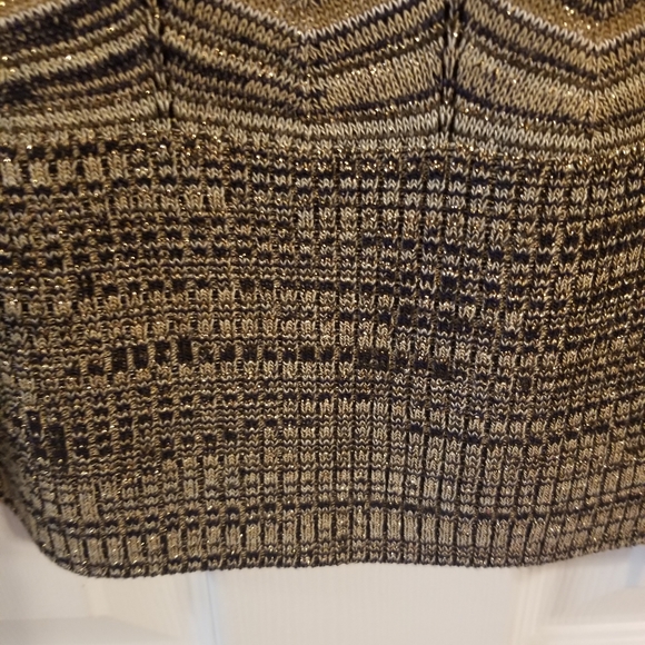 Glitter Gold Threaded Jaclyn Smith Blouse - Picture 5 of 5